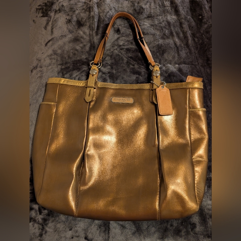 Coach Metallic Bronze Gold Accents Tote Bag In Great Shape - Picture 3 of 16